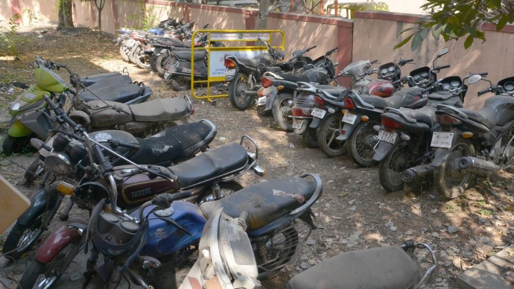 How to scrap your end-of-life car at Registered Vehicle Scrapping Facility in Karnataka